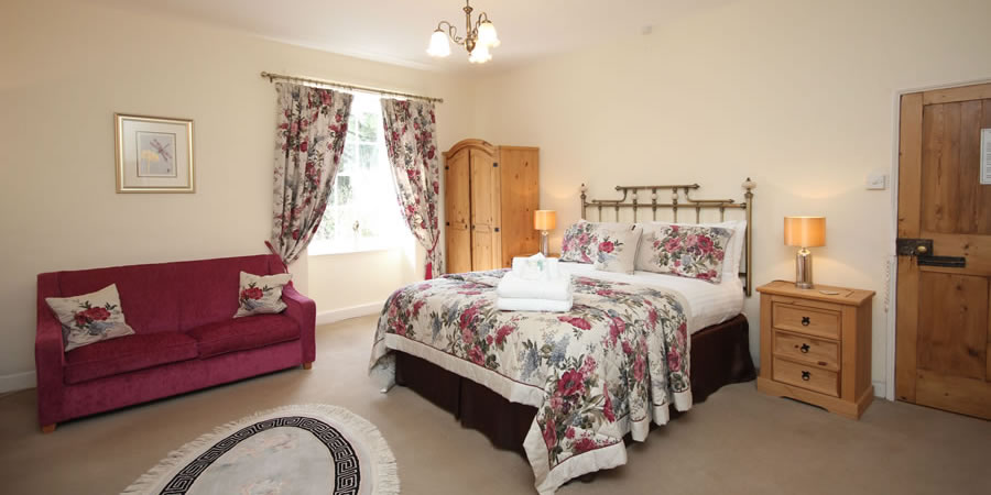 Dunster Bed and Breakfast Tariff, Availability and Bookings